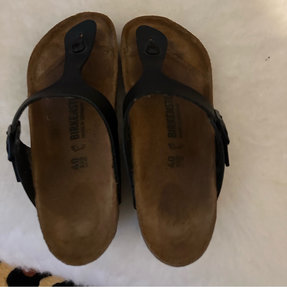 Size 40 / 9.5